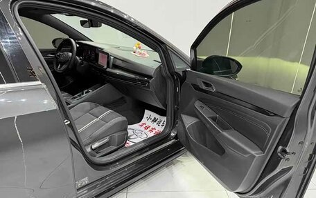 Volkswagen Golf VIII, 2022 год, 2 320 000 рублей, 12 фотография