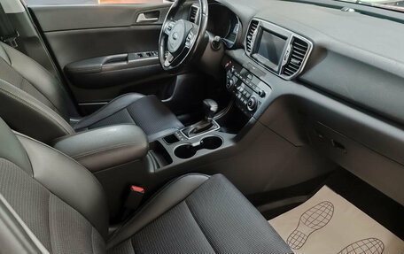 KIA Sportage IV рестайлинг, 2018 год, 2 240 000 рублей, 8 фотография