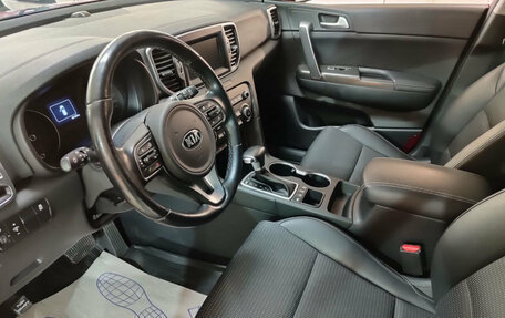 KIA Sportage IV рестайлинг, 2018 год, 2 240 000 рублей, 7 фотография