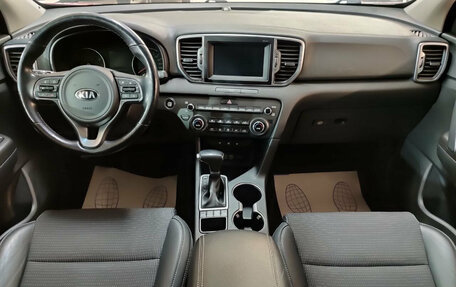 KIA Sportage IV рестайлинг, 2018 год, 2 240 000 рублей, 10 фотография