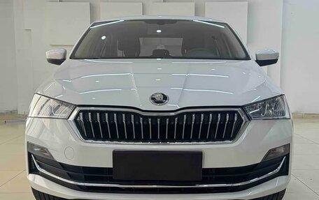 Skoda Rapid II, 2022 год, 1 423 000 рублей, 2 фотография