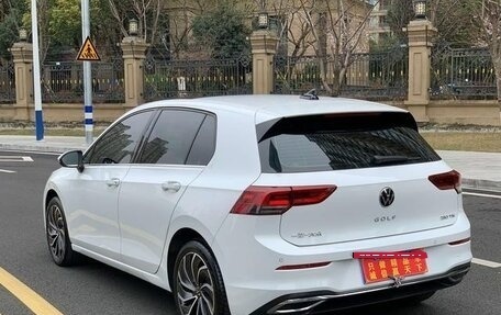 Volkswagen Golf VIII, 2022 год, 1 785 000 рублей, 4 фотография