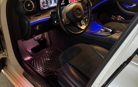 Mercedes-Benz E-Класс, 2017 год, 4 950 000 рублей, 6 фотография