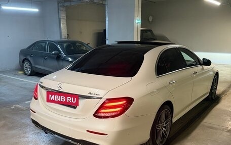 Mercedes-Benz E-Класс, 2017 год, 4 950 000 рублей, 3 фотография