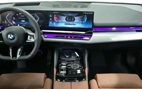 BMW 5 серия, 2025 год, 9 070 000 рублей, 3 фотография