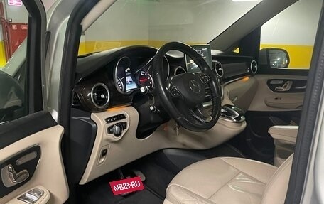 Mercedes-Benz V-Класс, 2015 год, 4 000 000 рублей, 14 фотография