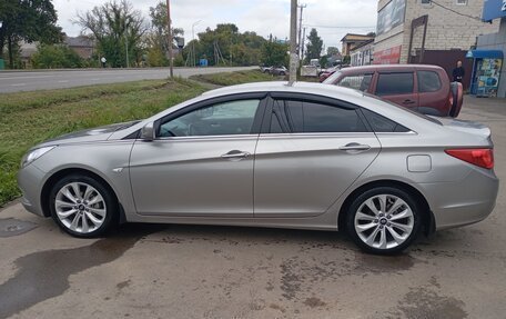 Hyundai Sonata VI, 2011 год, 1 100 000 рублей, 2 фотография