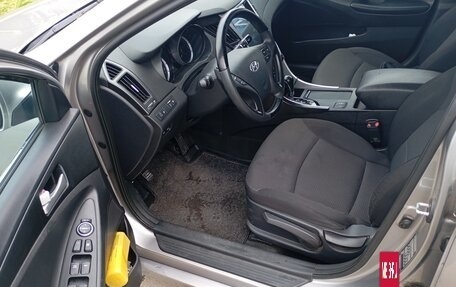 Hyundai Sonata VI, 2011 год, 1 100 000 рублей, 8 фотография