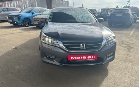 Honda Accord IX рестайлинг, 2013 год, 1 620 000 рублей, 5 фотография