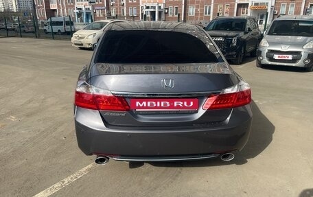 Honda Accord IX рестайлинг, 2013 год, 1 620 000 рублей, 6 фотография