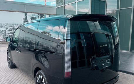 Hyundai Staria, 2024 год, 8 200 000 рублей, 2 фотография