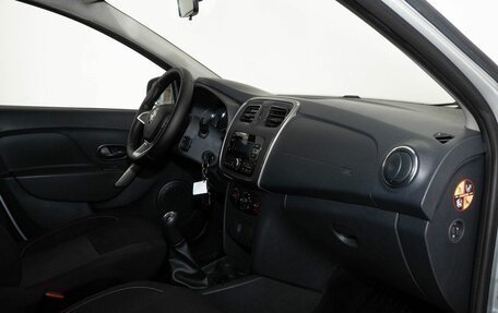 Renault Logan II, 2019 год, 1 088 000 рублей, 6 фотография