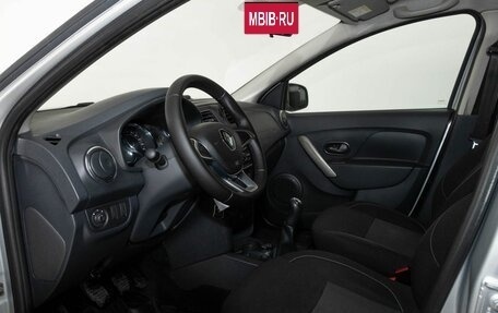 Renault Logan II, 2019 год, 1 088 000 рублей, 5 фотография