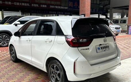 Honda Fit, 2022 год, 1 110 000 рублей, 3 фотография