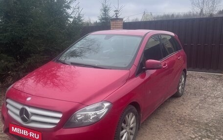 Mercedes-Benz B-Класс, 2012 год, 3 000 000 рублей, 1 фотография