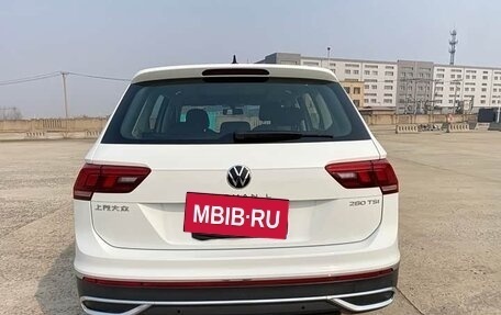 Volkswagen Tiguan II, 2022 год, 2 773 000 рублей, 14 фотография