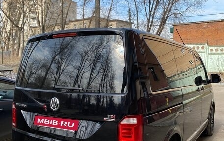 Volkswagen Multivan T6 рестайлинг, 2016 год, 4 400 000 рублей, 5 фотография