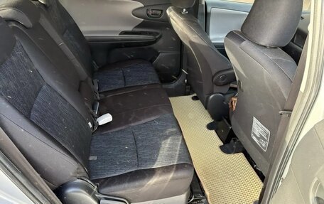 Toyota Wish II, 2012 год, 1 300 000 рублей, 13 фотография