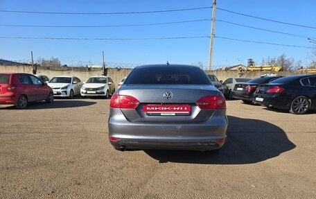 Volkswagen Jetta VI, 2012 год, 650 000 рублей, 4 фотография