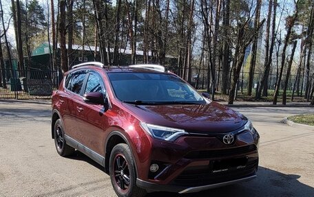 Toyota RAV4, 2018 год, 2 345 000 рублей, 11 фотография