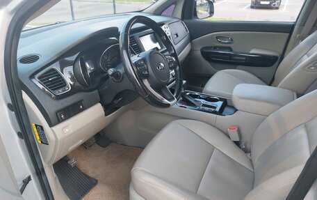 KIA Carnival III, 2018 год, 2 897 000 рублей, 9 фотография