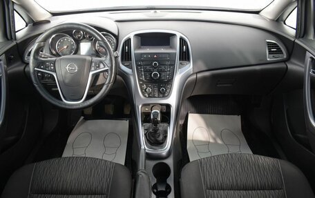 Opel Astra J, 2013 год, 870 000 рублей, 10 фотография