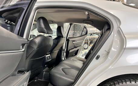 Toyota Camry, 2018 год, 2 998 000 рублей, 9 фотография