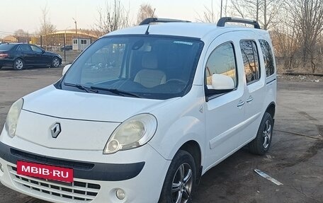Renault Kangoo II рестайлинг, 2012 год, 630 000 рублей, 2 фотография