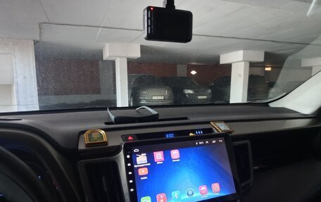 Toyota RAV4, 2013 год, 1 550 000 рублей, 11 фотография