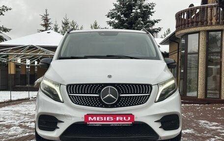 Mercedes-Benz V-Класс, 2021 год, 6 799 999 рублей, 2 фотография