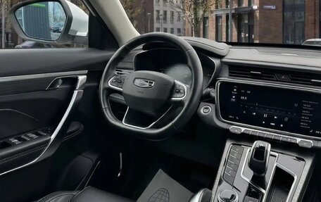 Geely Atlas, 2023 год, 1 800 000 рублей, 4 фотография