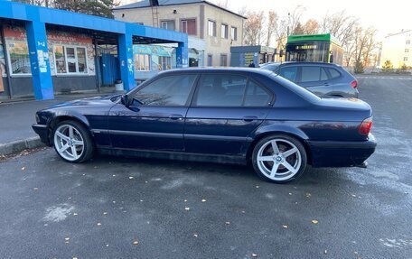 BMW 7 серия, 1995 год, 400 000 рублей, 2 фотография