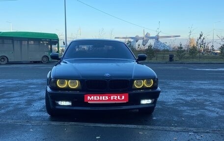 BMW 7 серия, 1995 год, 400 000 рублей, 3 фотография