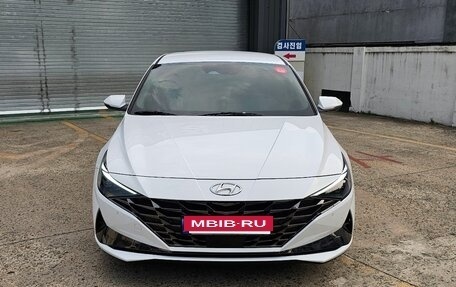 Hyundai Elantra, 2022 год, 1 946 000 рублей, 2 фотография