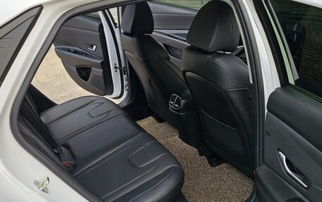 Hyundai Elantra, 2022 год, 1 946 000 рублей, 16 фотография