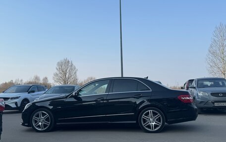 Mercedes-Benz E-Класс, 2010 год, 2 000 000 рублей, 6 фотография