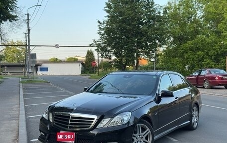 Mercedes-Benz E-Класс, 2010 год, 2 000 000 рублей, 2 фотография