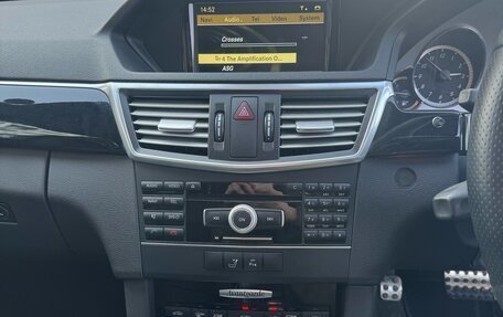 Mercedes-Benz E-Класс, 2010 год, 2 000 000 рублей, 12 фотография