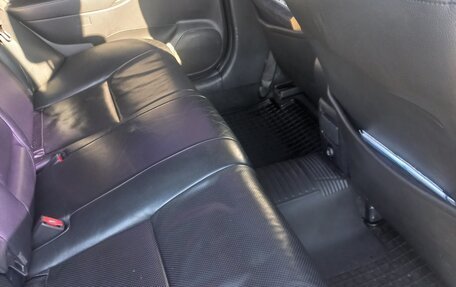 Toyota Avensis III рестайлинг, 2006 год, 800 000 рублей, 19 фотография