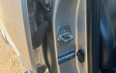 Toyota Avensis III рестайлинг, 2006 год, 800 000 рублей, 18 фотография