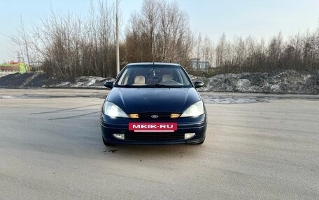 Ford Focus IV, 2001 год, 235 000 рублей, 3 фотография