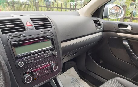 Volkswagen Jetta VI, 2010 год, 950 000 рублей, 13 фотография