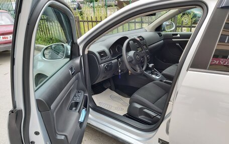 Volkswagen Jetta VI, 2010 год, 950 000 рублей, 10 фотография