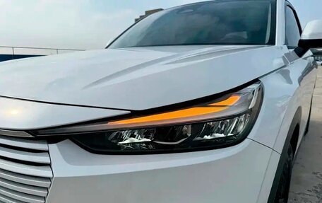 Honda Vezel, 2023 год, 2 295 000 рублей, 3 фотография