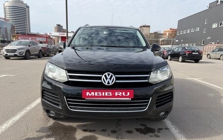 Volkswagen Touareg III, 2011 год, 1 999 999 рублей, 3 фотография