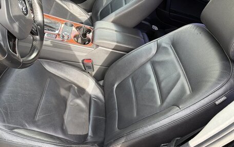 Volkswagen Touareg III, 2011 год, 1 999 999 рублей, 12 фотография