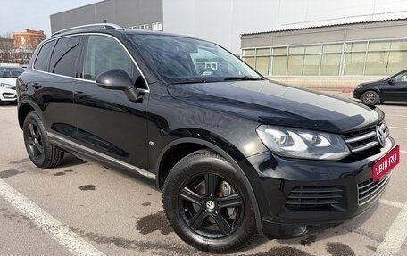Volkswagen Touareg III, 2011 год, 1 999 999 рублей, 2 фотография