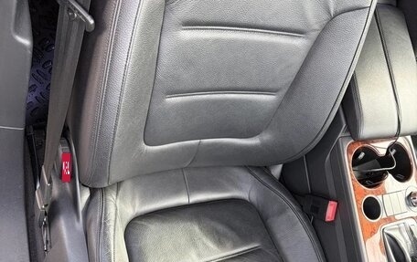 Volkswagen Touareg III, 2011 год, 1 999 999 рублей, 13 фотография