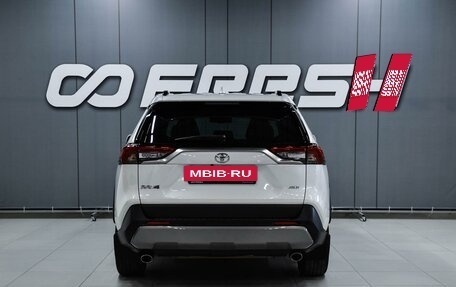 Toyota RAV4, 2021 год, 3 700 000 рублей, 4 фотография