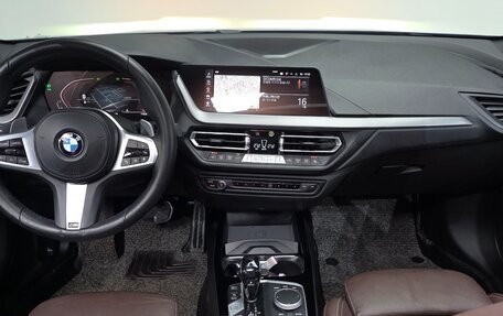 BMW 1 серия, 2021 год, 2 320 000 рублей, 14 фотография
